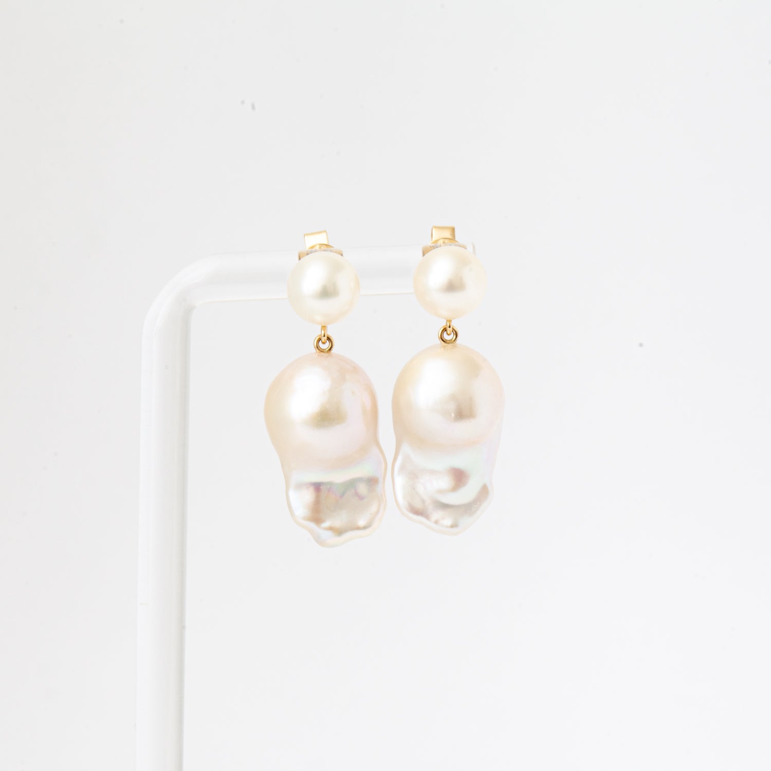 Venus Blanc Earrings