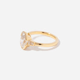 Oval-cut Ponte Three-Stone Ring