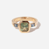 The Horisont Three-Stone Ring